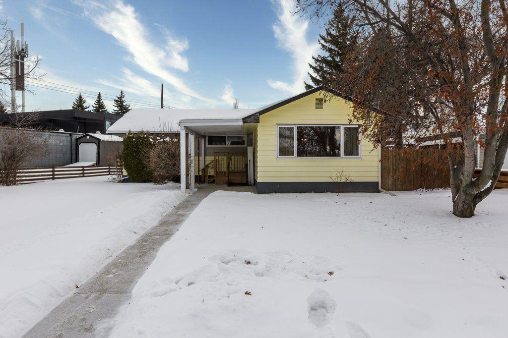 14517 85 Av NW  