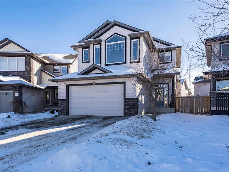 17327 8 Avenue SW, Edmonton, AB, T6W 0M9
