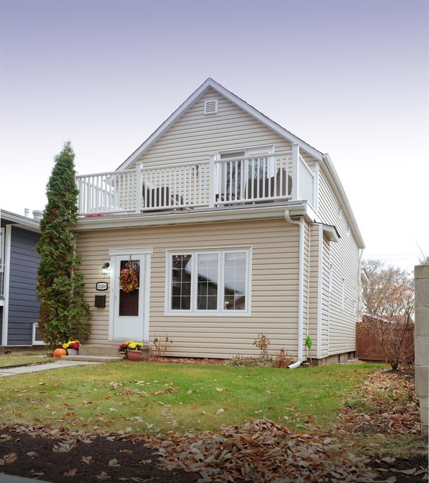 11208 52 St NW