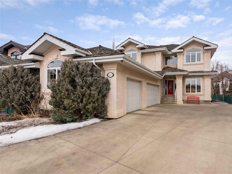 1629 Hector Road NW, Edmonton, AB, T6R 3G9