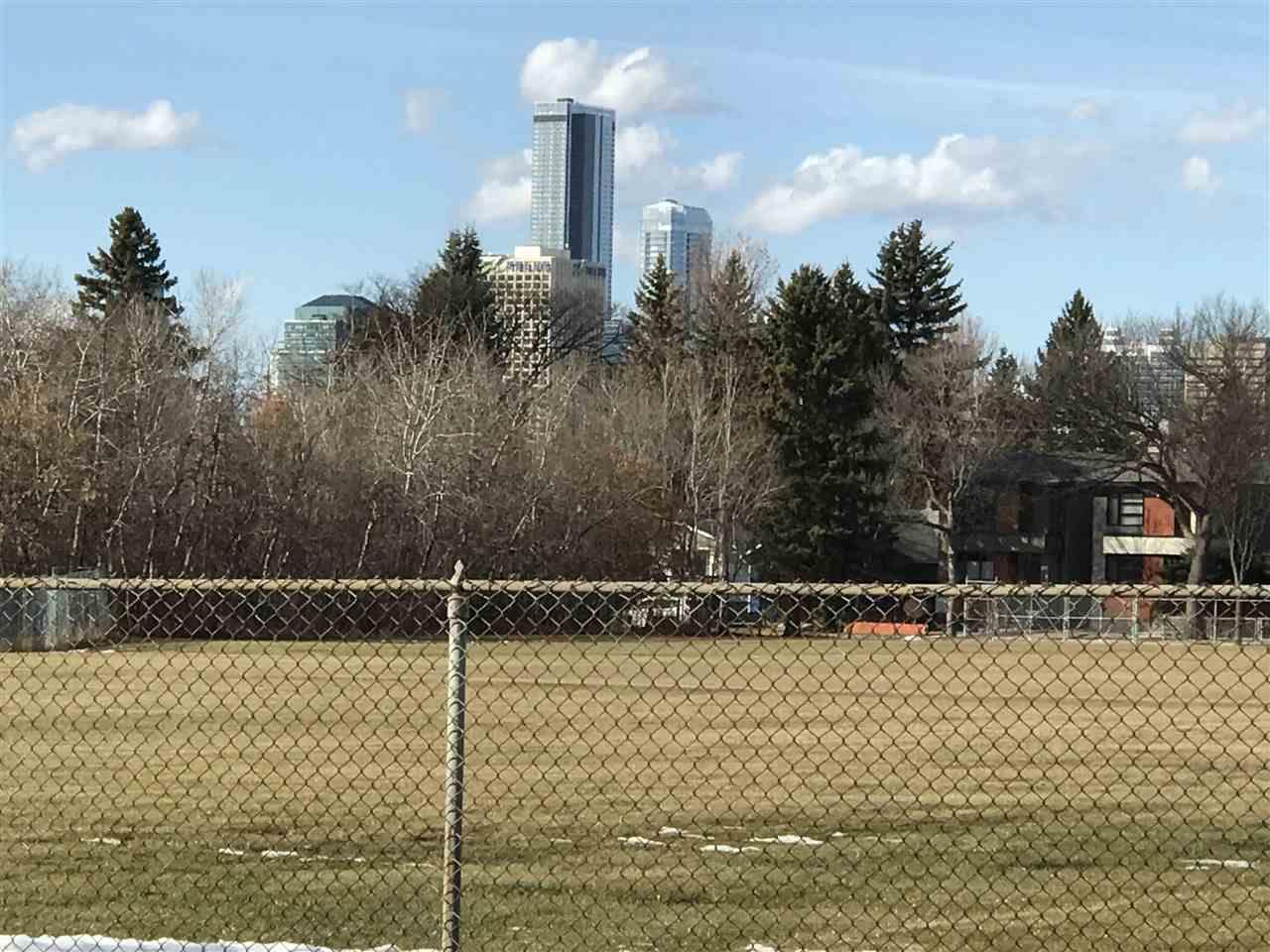 9311 84 Av NW  
