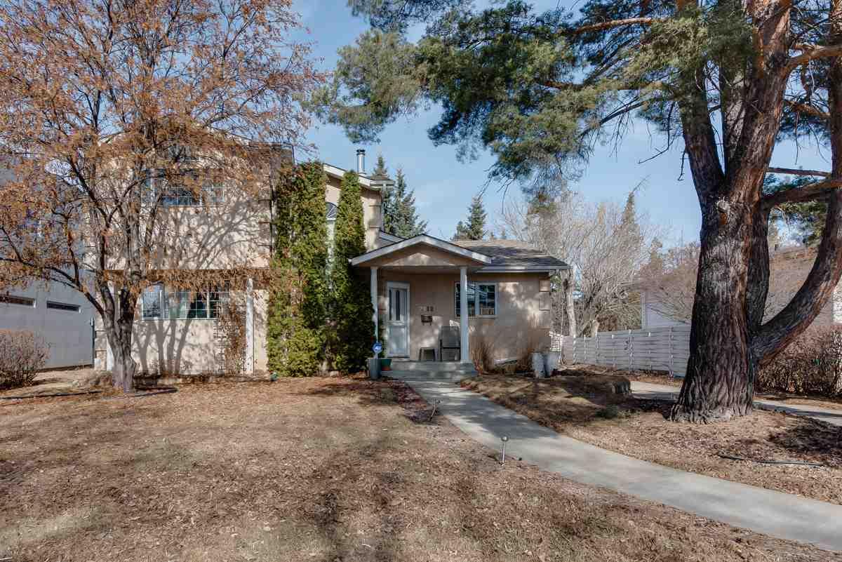 7012 103 AV NW  