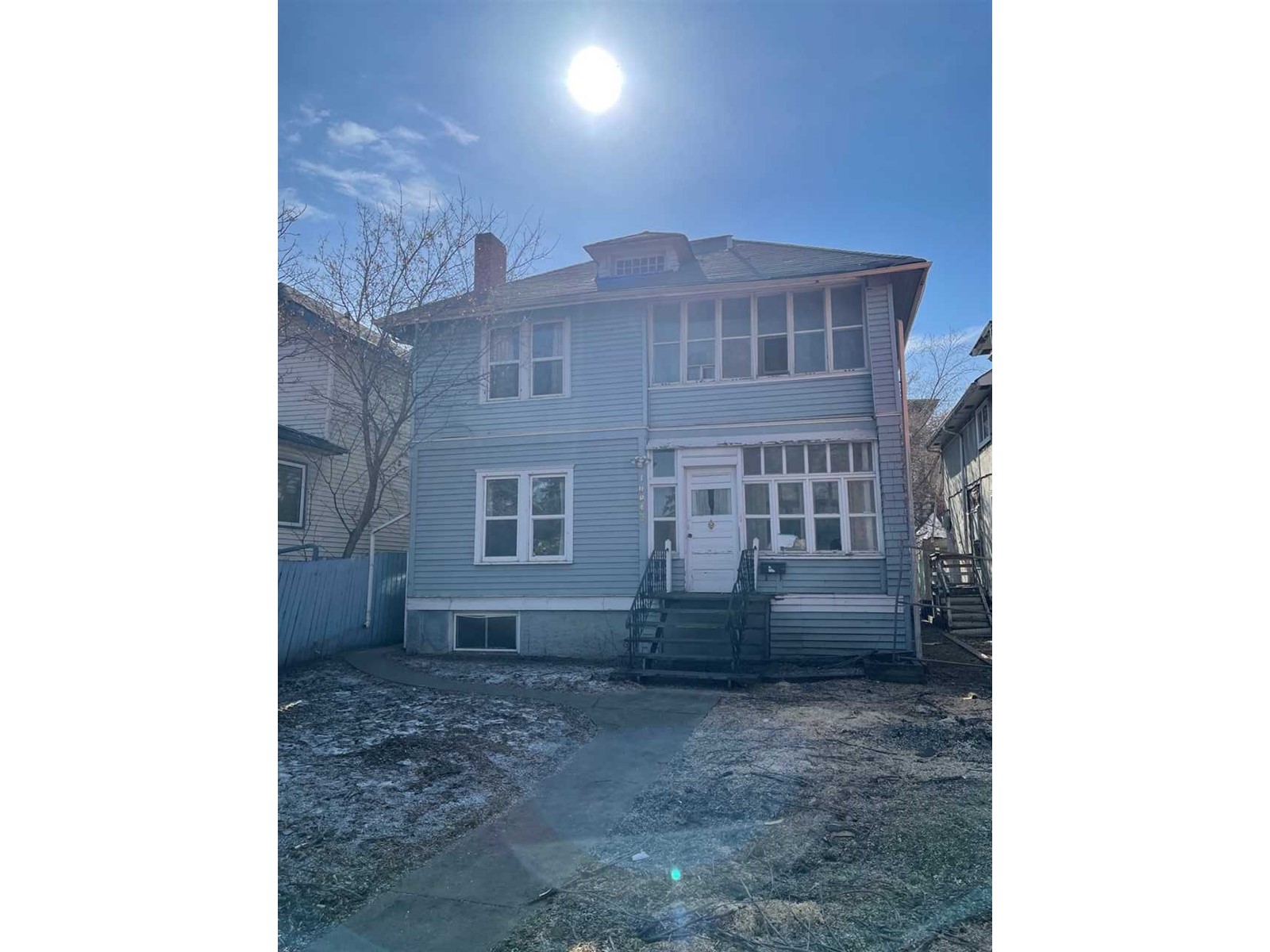 10845 80 Av NW  
