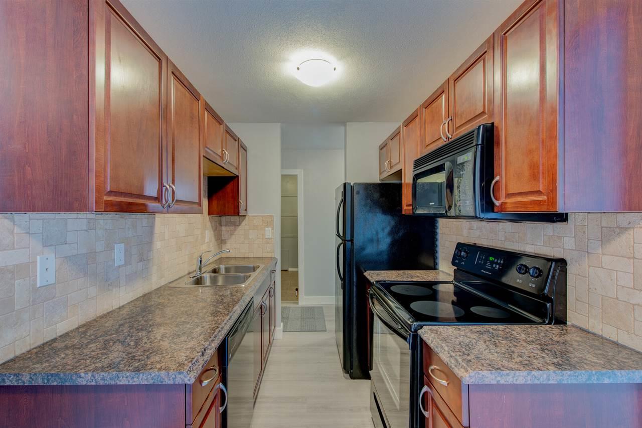 #206 10145 113 St NW  