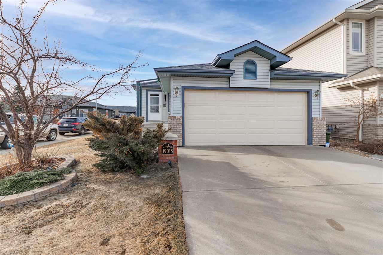 19015 46 Av NW  