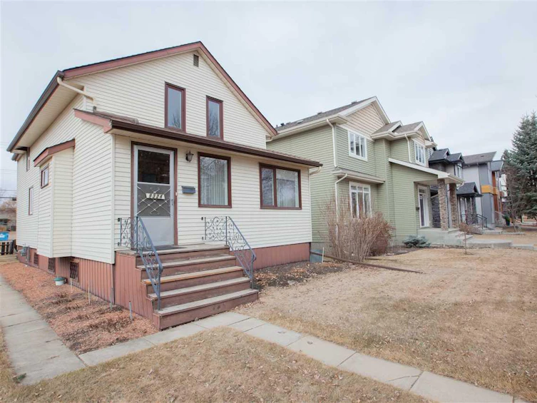 9324 83 Street NW, Edmonton, AB, T6C 2Z7