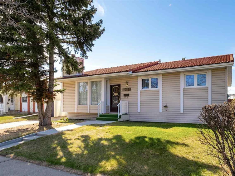 11443 162 Avenue NW, Edmonton, AB, T5X 2L4