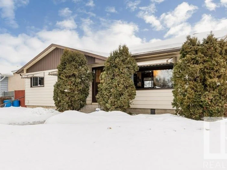 10415 164 Street NW, Edmonton, AB, T5P 3R5