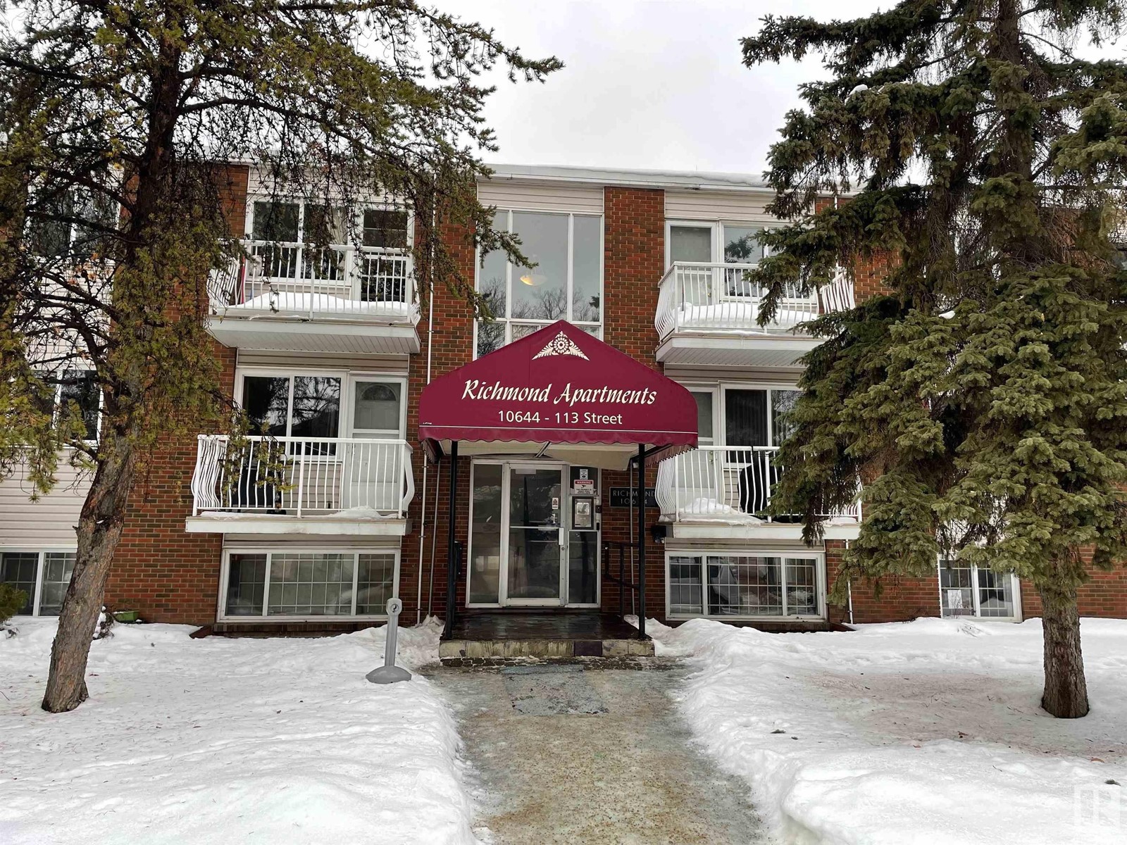 101-10644 113 Street, Edmonton, AB, T5H 3H6
