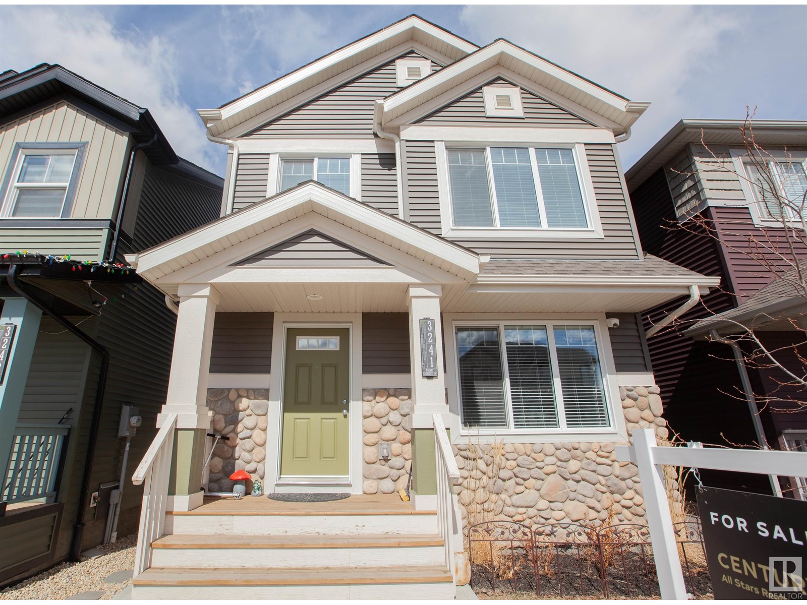 3241 Cherry Cr SW, Edmonton, AB, T6X 1Y5