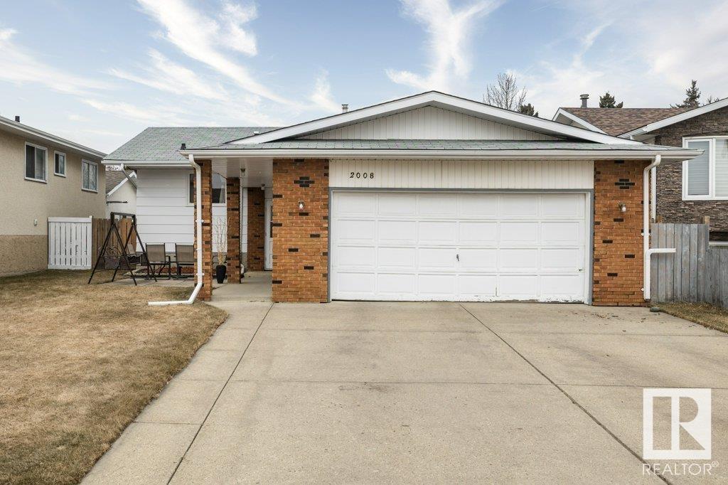2008 45 Street NW, Edmonton, AB, T6L 2V1