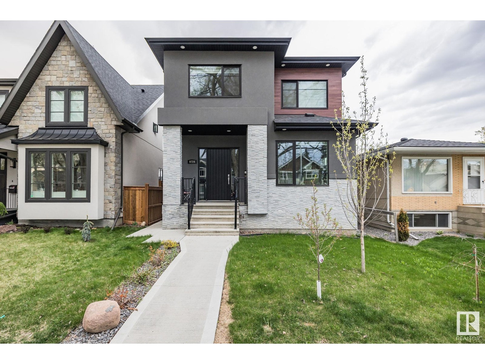 9724 83 Avenue NW, Edmonton, AB, T6E 2B5