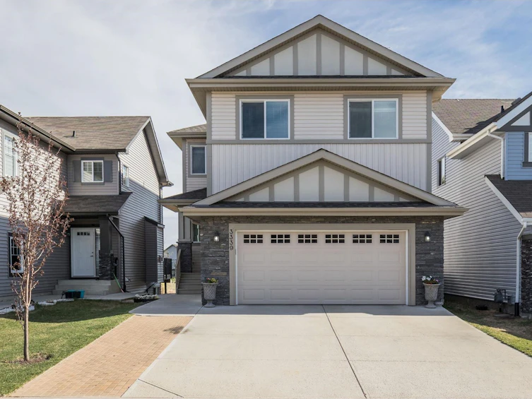 3339 17b Avenue NW, Edmonton, AB, T6T 0P3