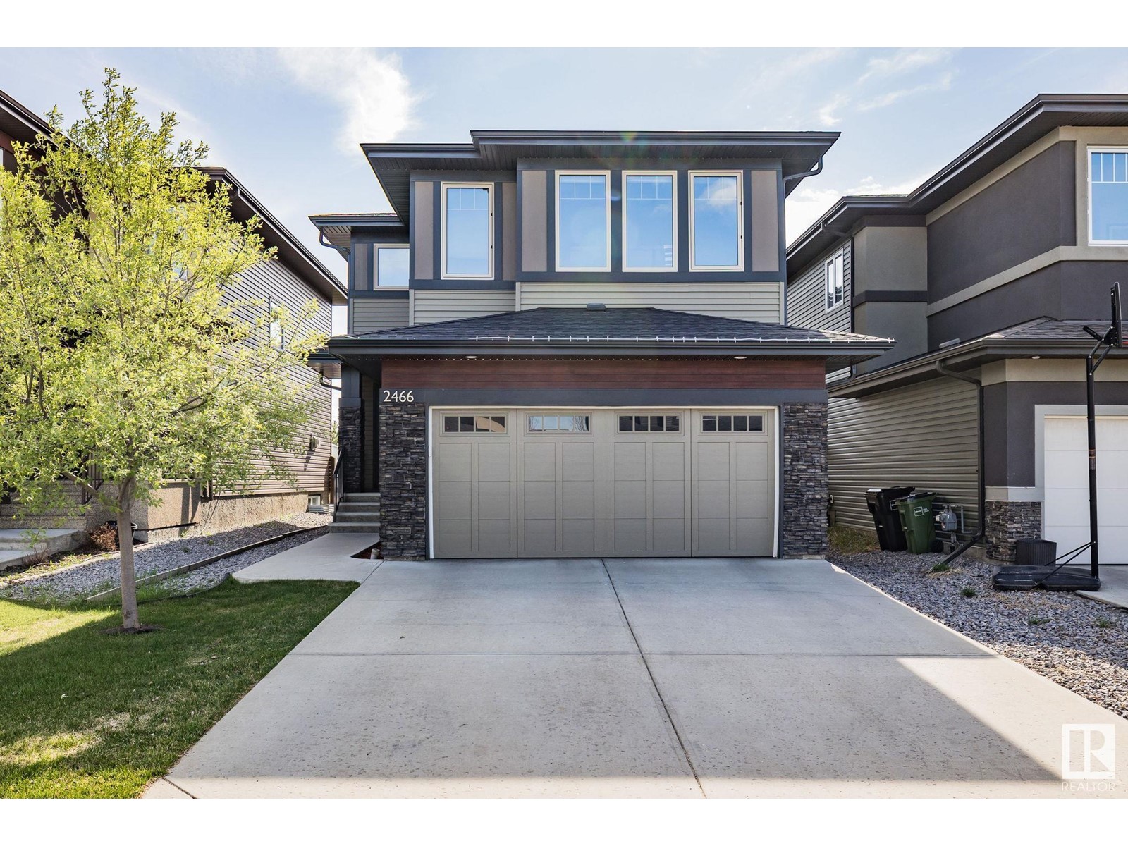 2466 Ware Cr NW, Edmonton, AB, T6W 2M7
