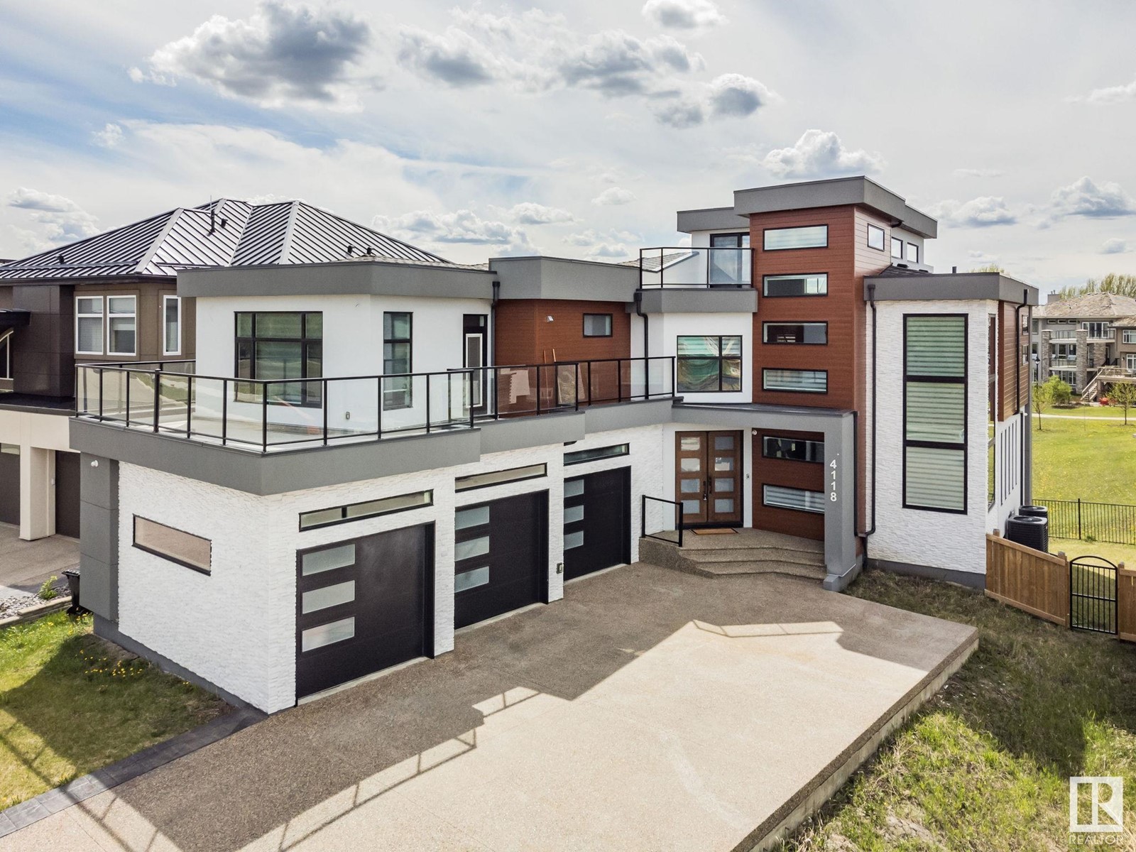 4118 Whispering River Drive NW, Edmonton, AB, T6W 2E1