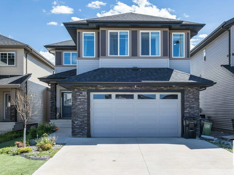 4225 Charles Cl SW, Edmonton, AB, T6W 0Z5