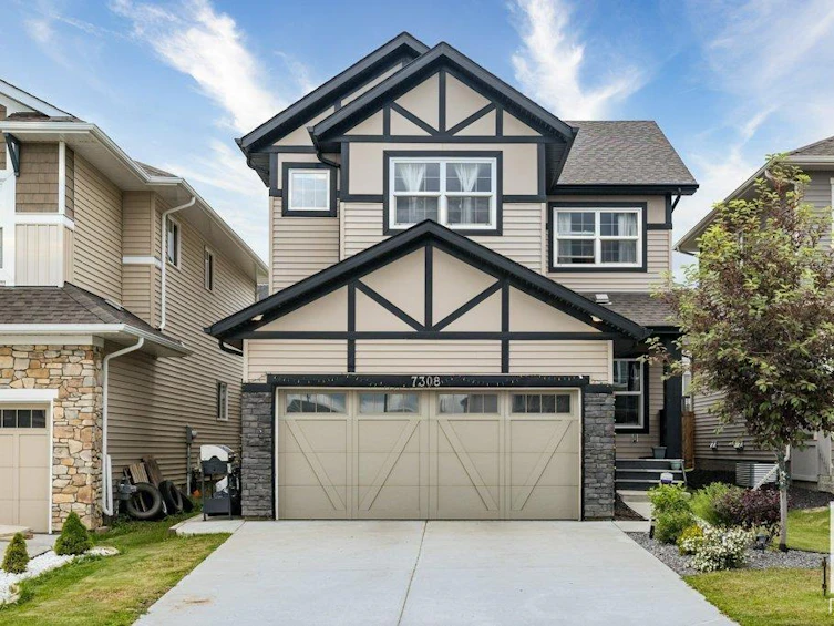 7308 Edgemont Wy NW, Edmonton, AB, T6M 0S1