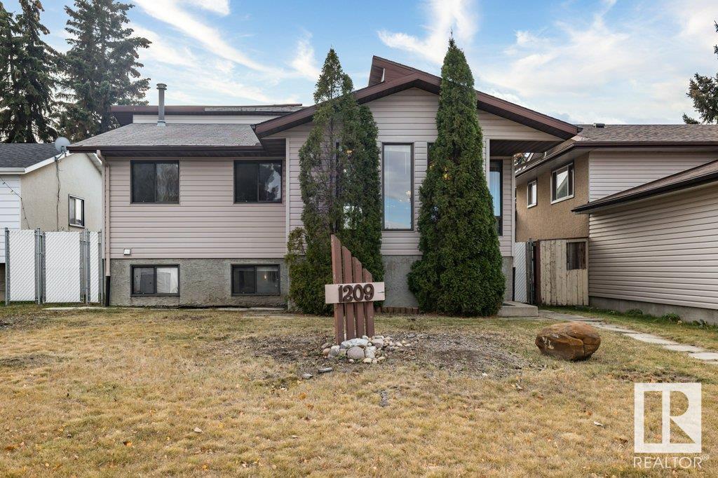 1209 56 Street NW, Edmonton, AB, T6L 2B2