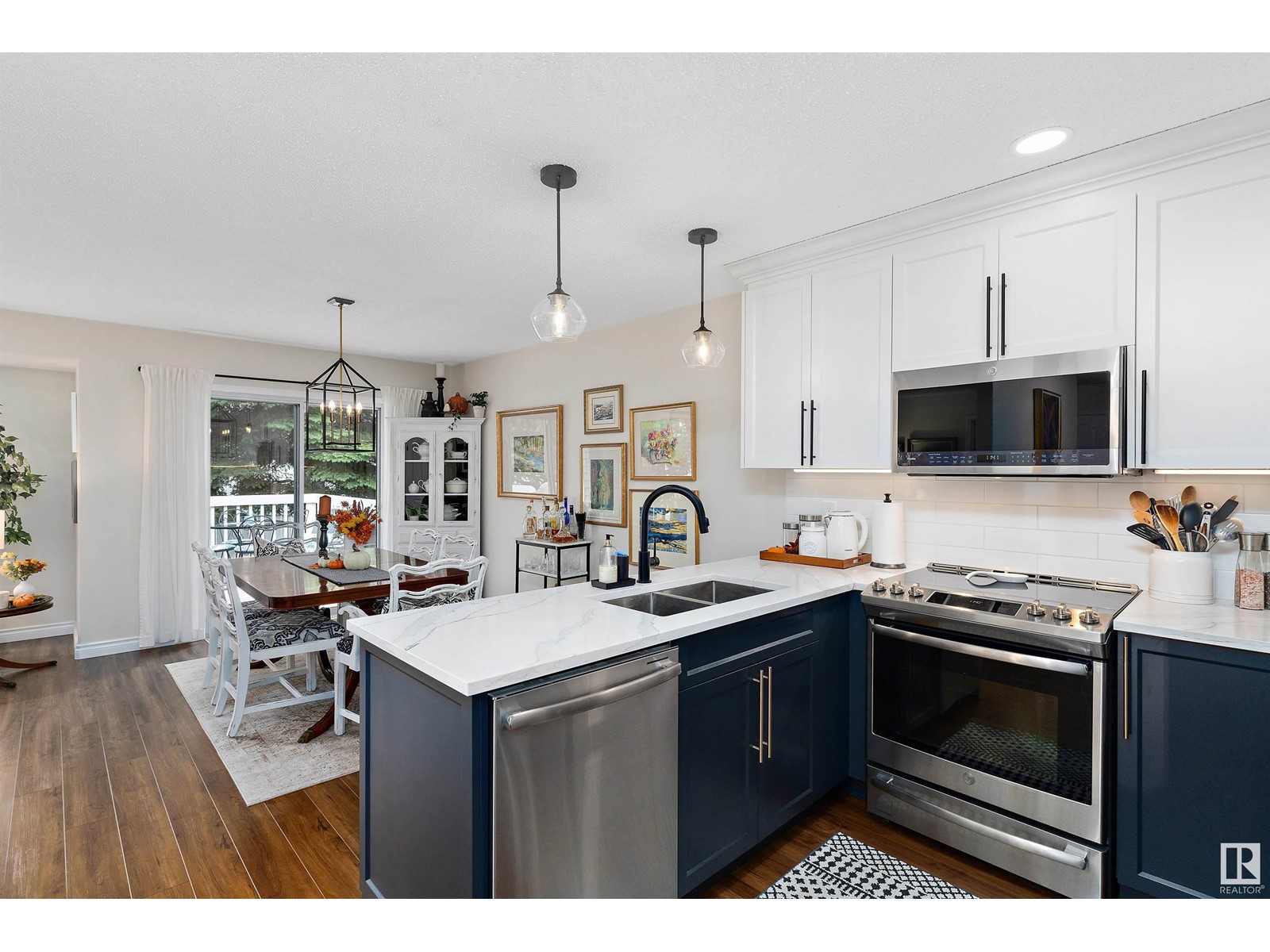 01-1650 42 Street NW, Edmonton, AB, T6L 5P4