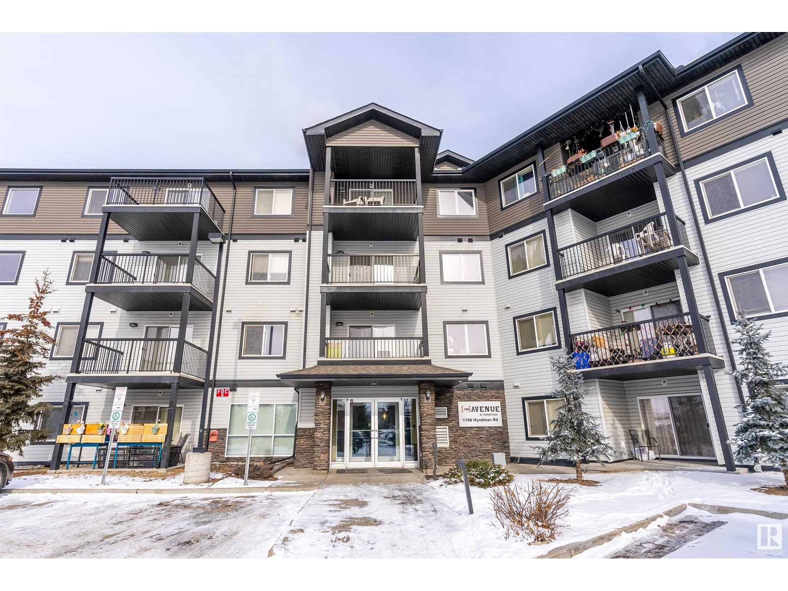 363-1196 Hyndman Road NW, Edmonton, AB, T5A 0X8