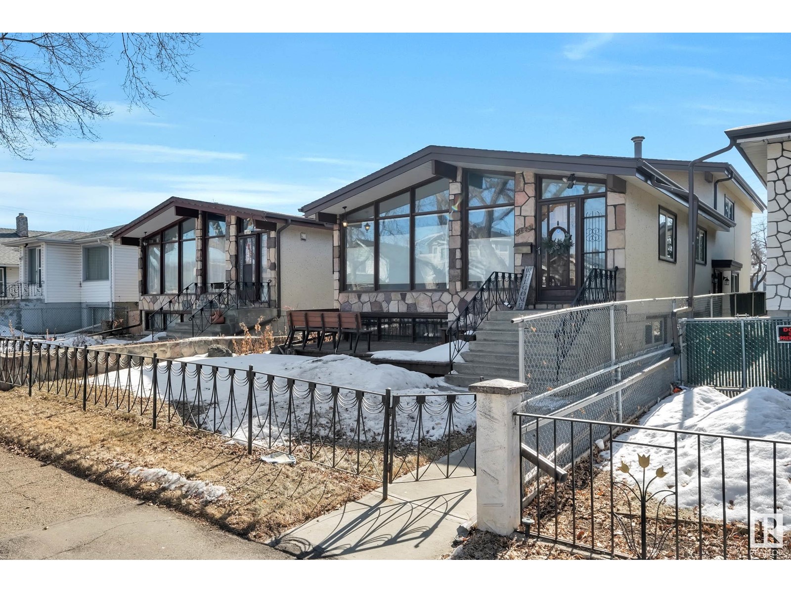 9623 109a Avenue NW, Edmonton, AB, T5G 1G4