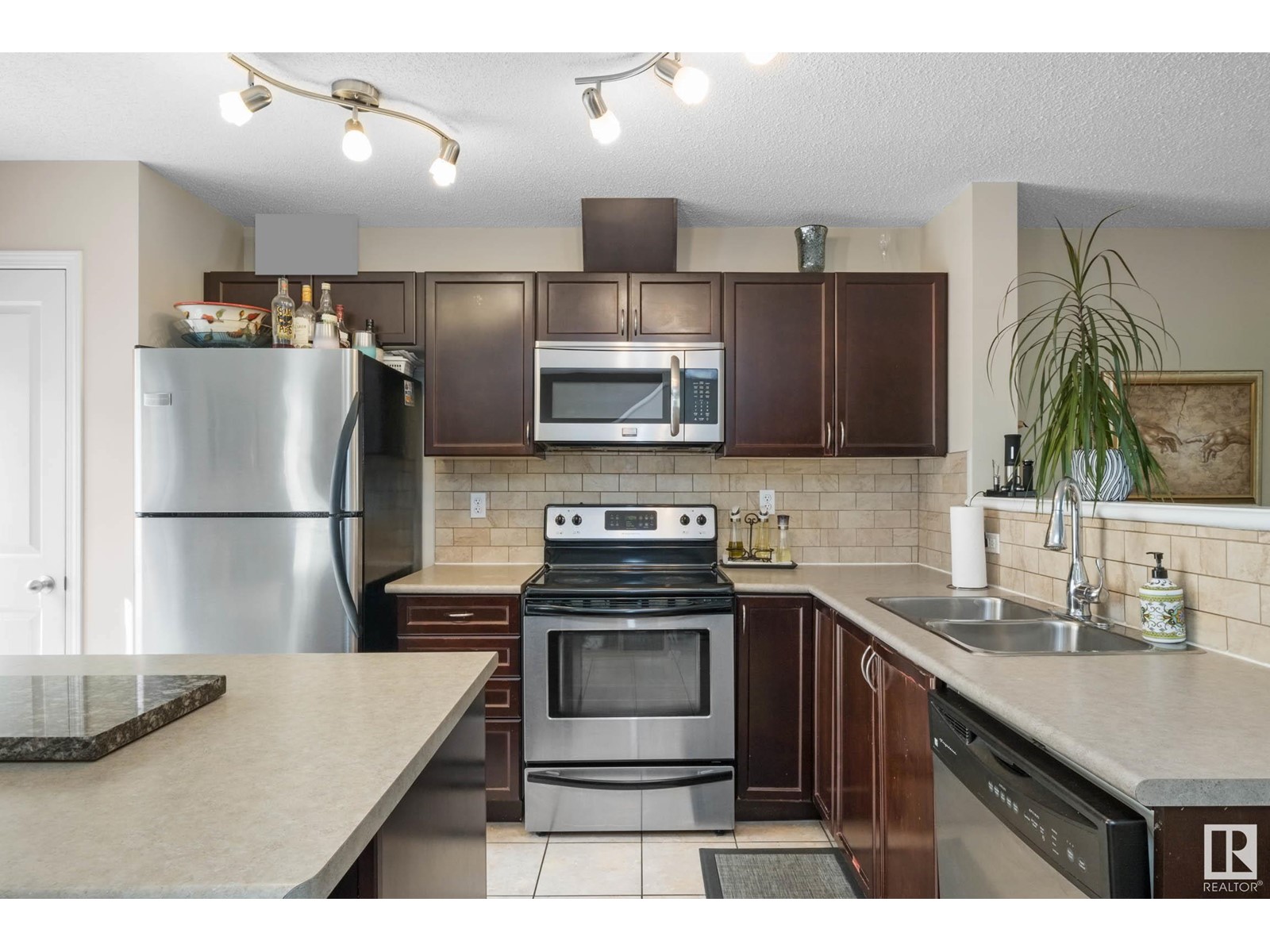05-1804 70 Street SW, Edmonton, AB, T6X 0H4