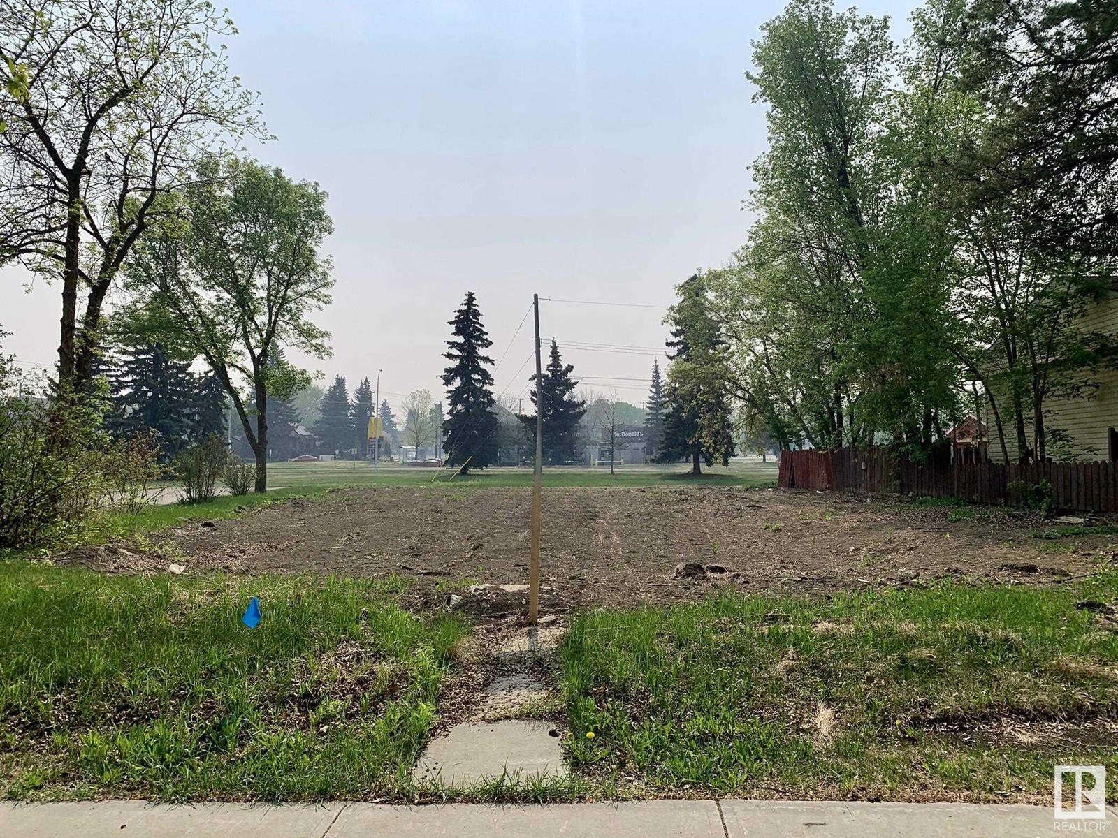6203 109a Street NW, Edmonton, AB, T6H 3C6