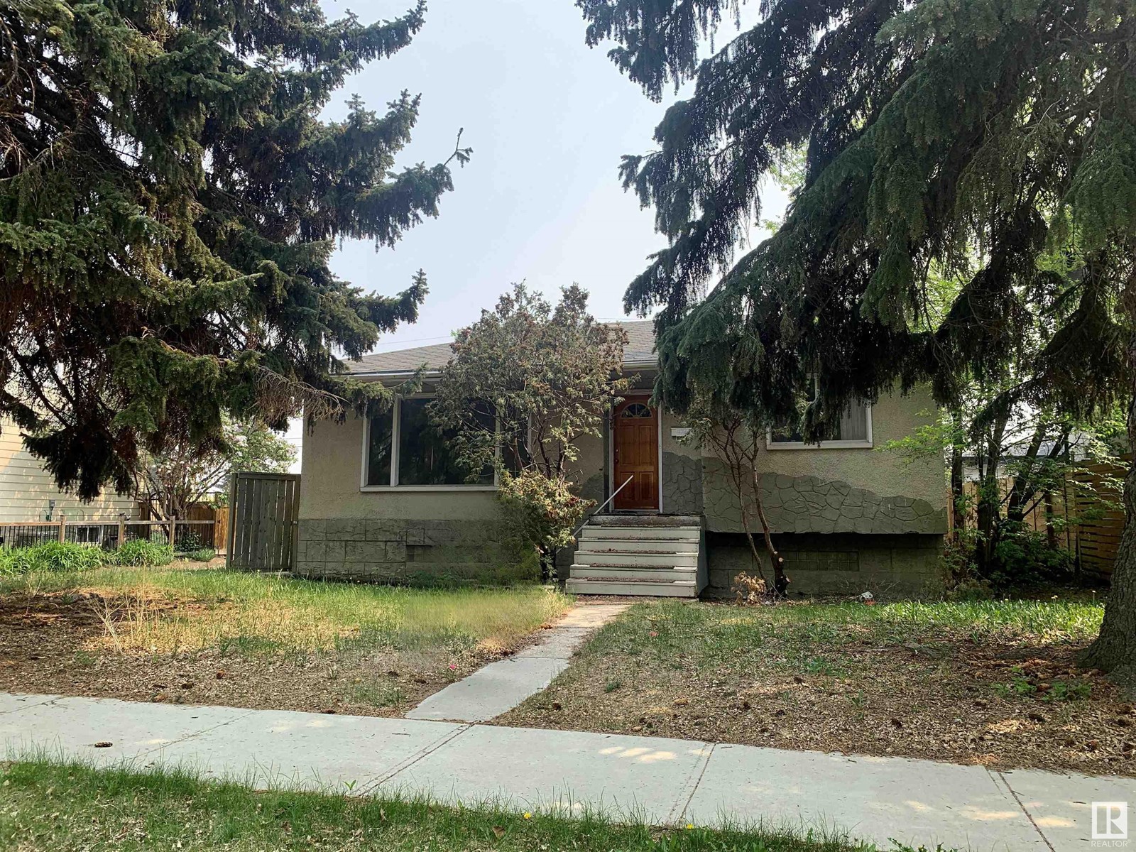 10983 122 Street NW, Edmonton, AB, T5M 0A9