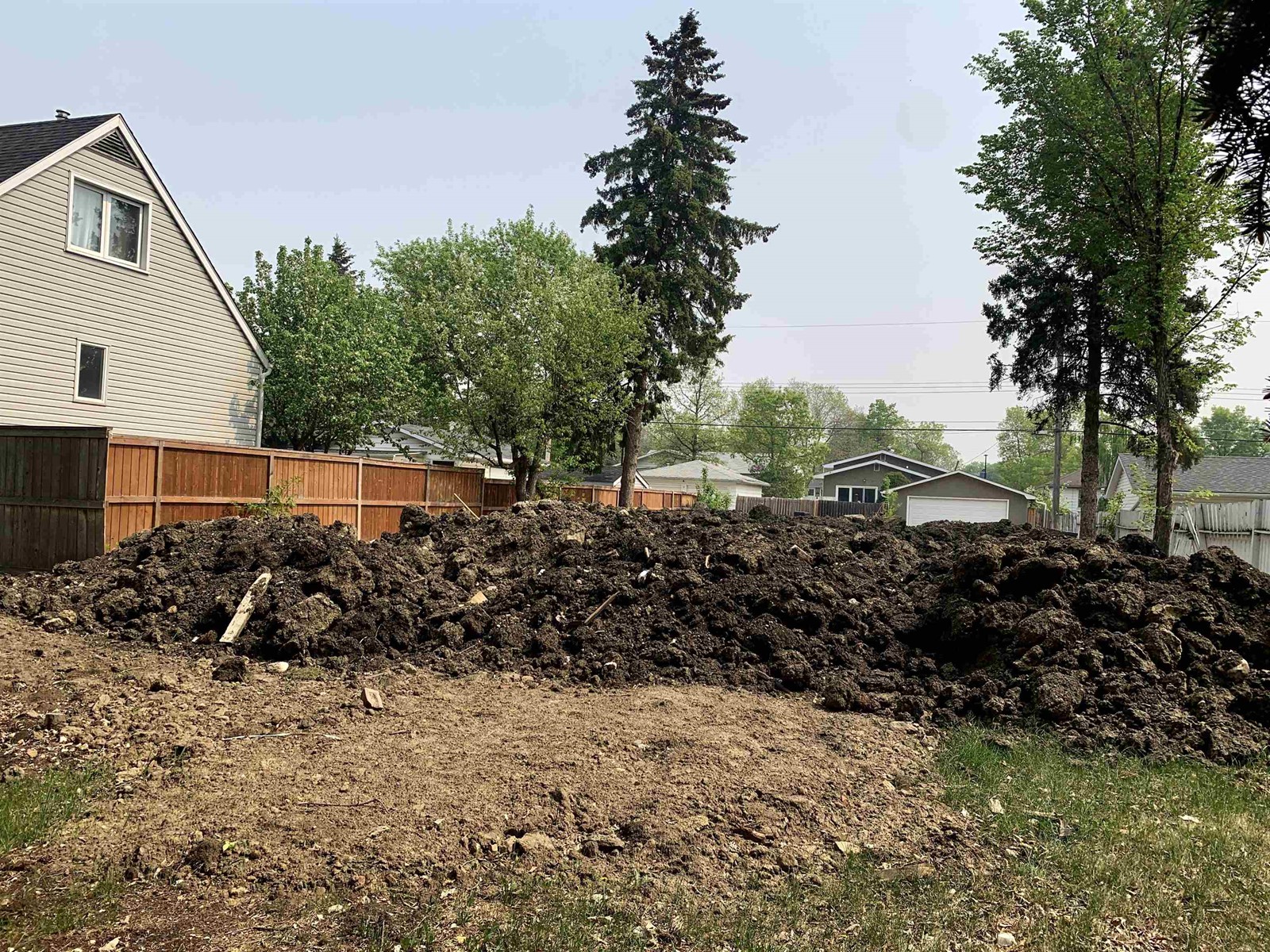11019 132 Street NW, Edmonton, AB, T5M 1E4