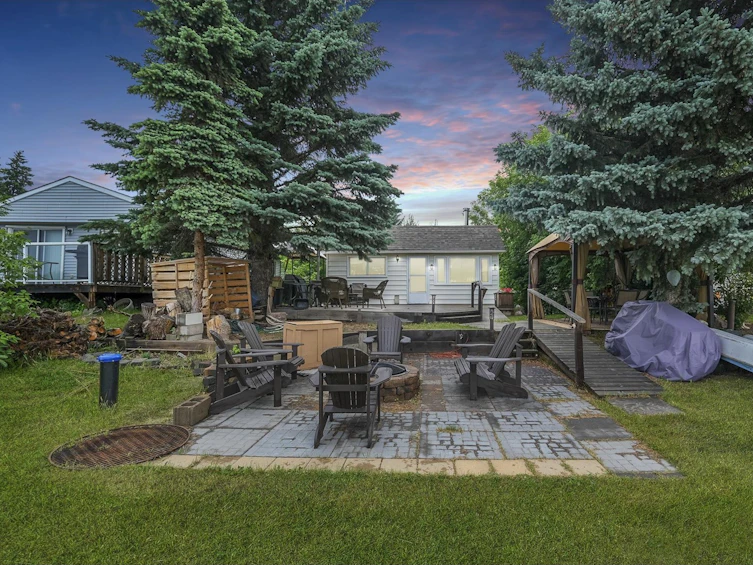 680 Waters Cr, Rural Parkland County, AB, T7Z 2T1