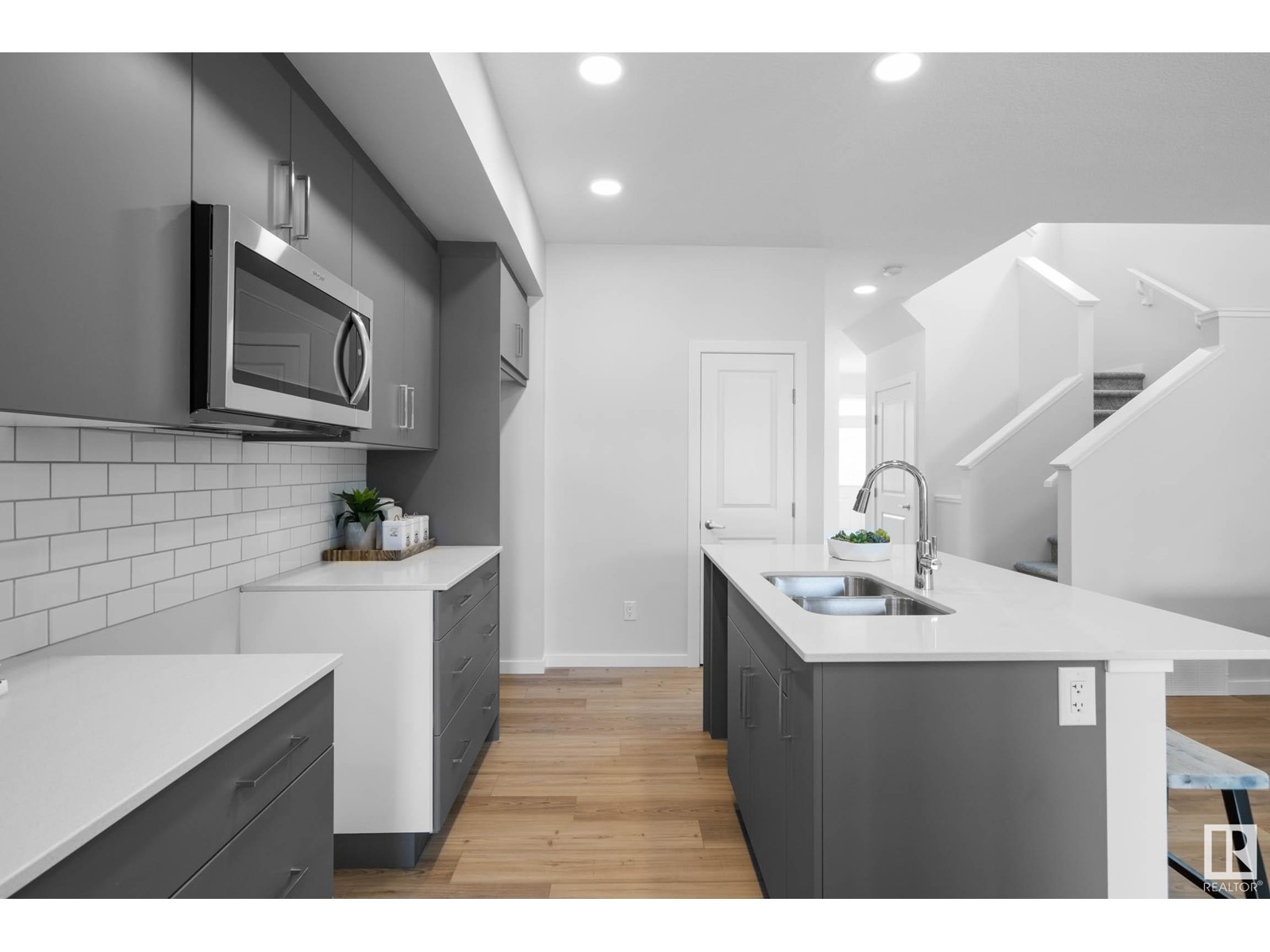 22532 80 Avenue NW, Edmonton, AB, T6T 7H8