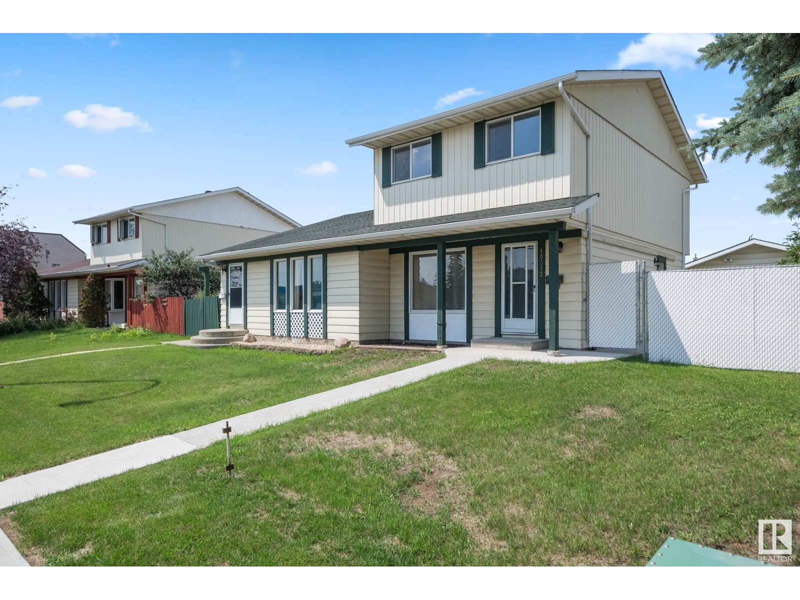 10312 158 Avenue NW, Edmonton, AB, T5X 4H4