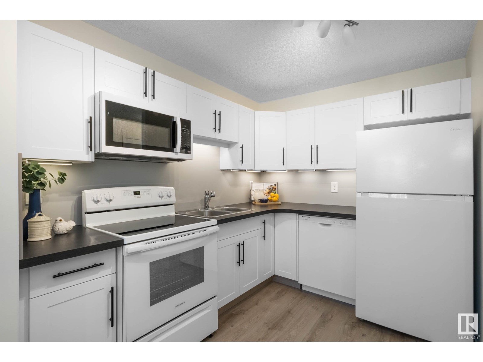 14243 23 Street NW, Edmonton, AB, T5Y 1N1