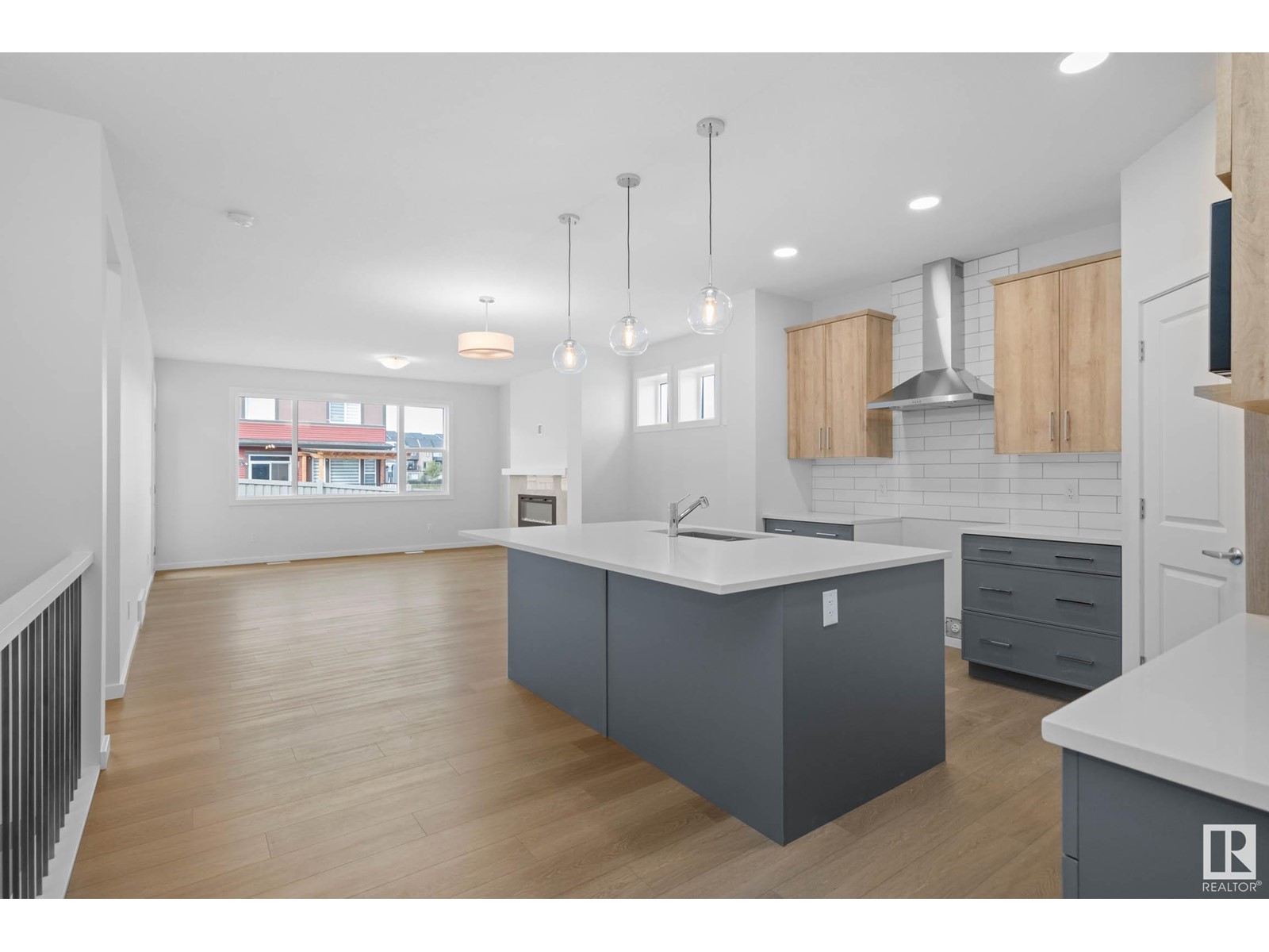 22006 81a Avenue NW, Edmonton, AB, T5T 7M6