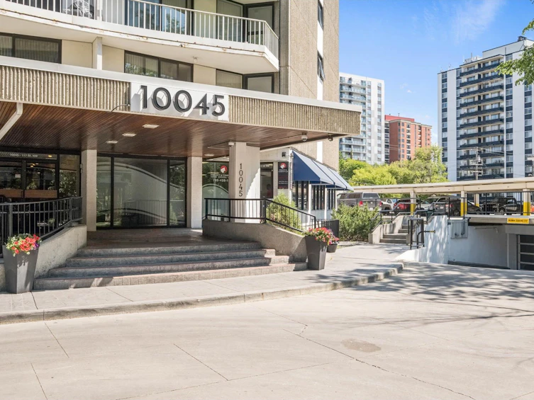 1502-10045 117 Street NW, Edmonton, AB, T5K 1W8