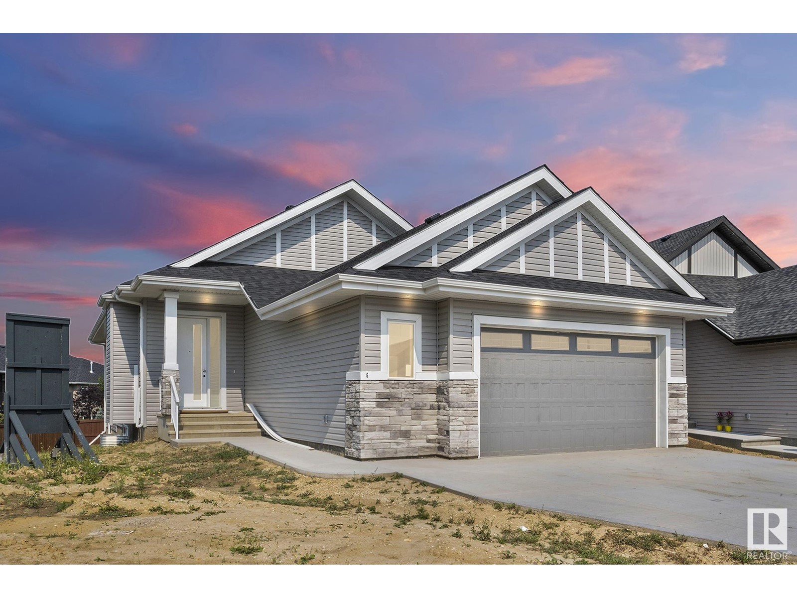 5 Holt Cv, Spruce Grove, AB, T7X 2W9