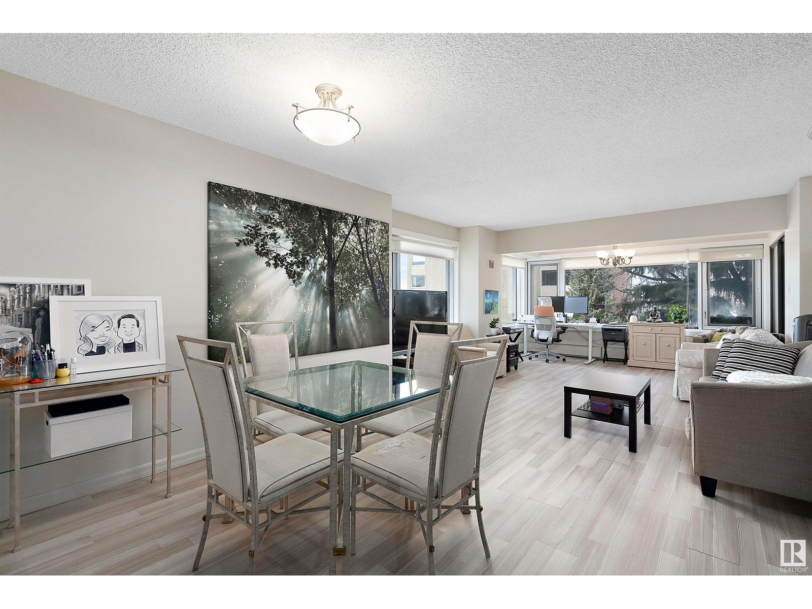 305-10011 123 Street NW, Edmonton, AB, T5M 1N9