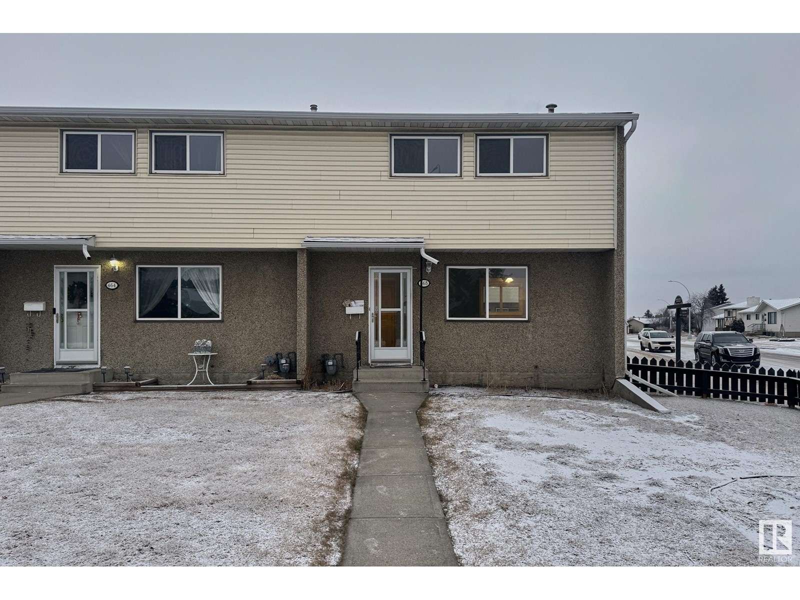 468 Hermitage Road NW, Edmonton, AB, T5A 3L1