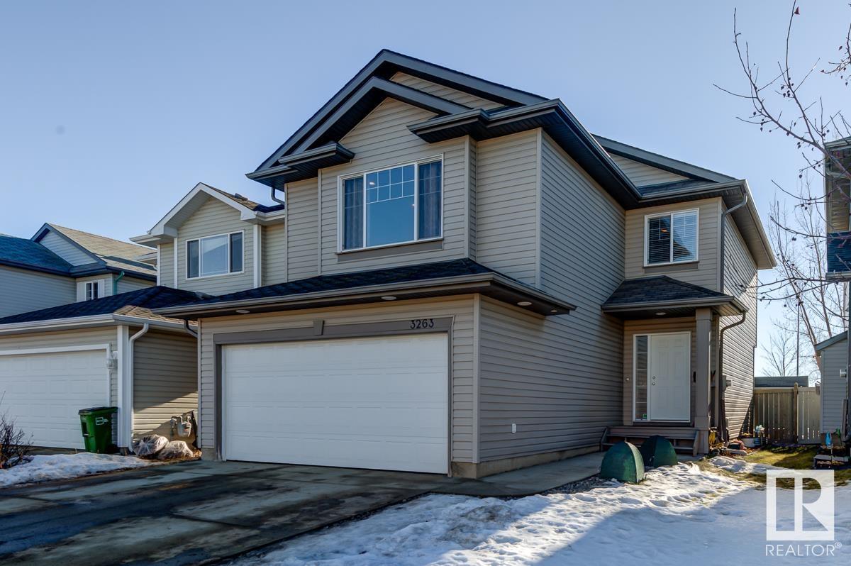 3263 24 Avenue NW, Edmonton, AB, T6T 1Y6
