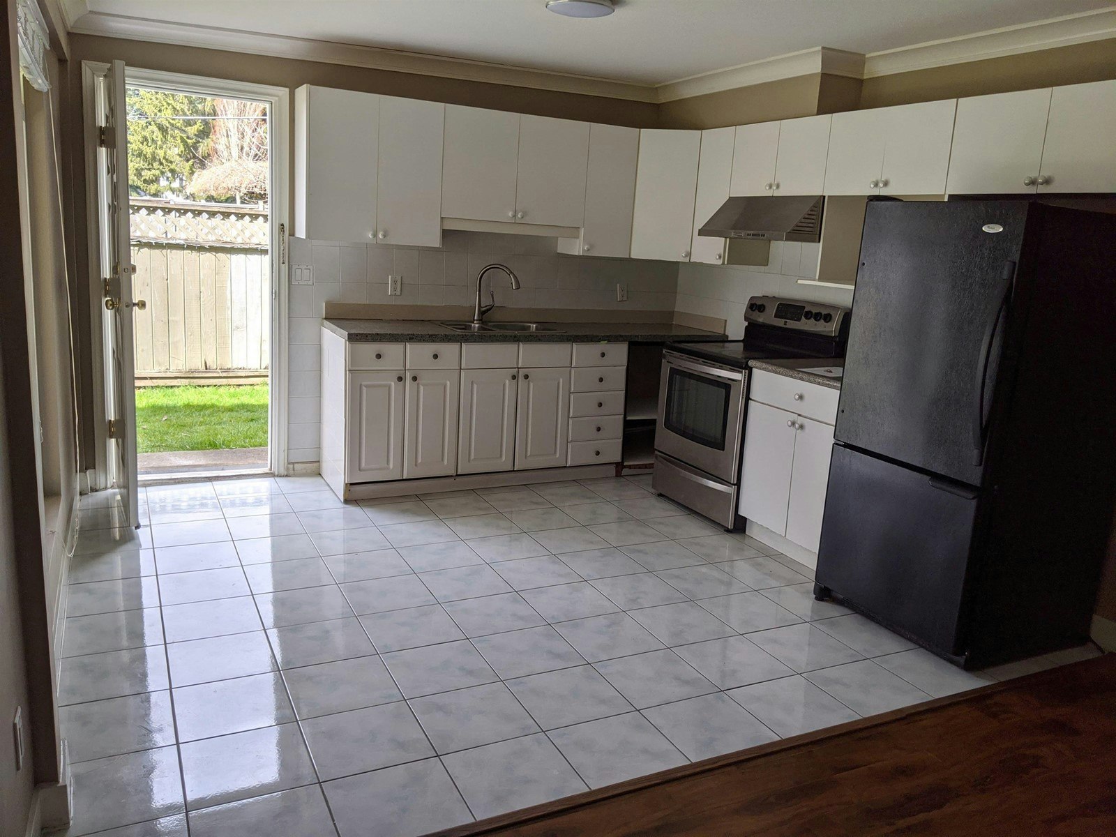 14946 92 Avenue, Surrey, BC, V3R 1C1