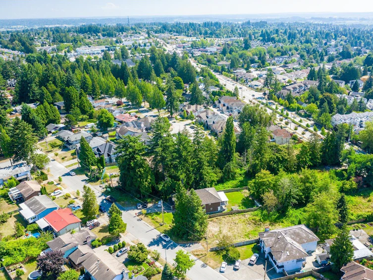 14938 92, Surrey, BC, V3R 1C1 - 13