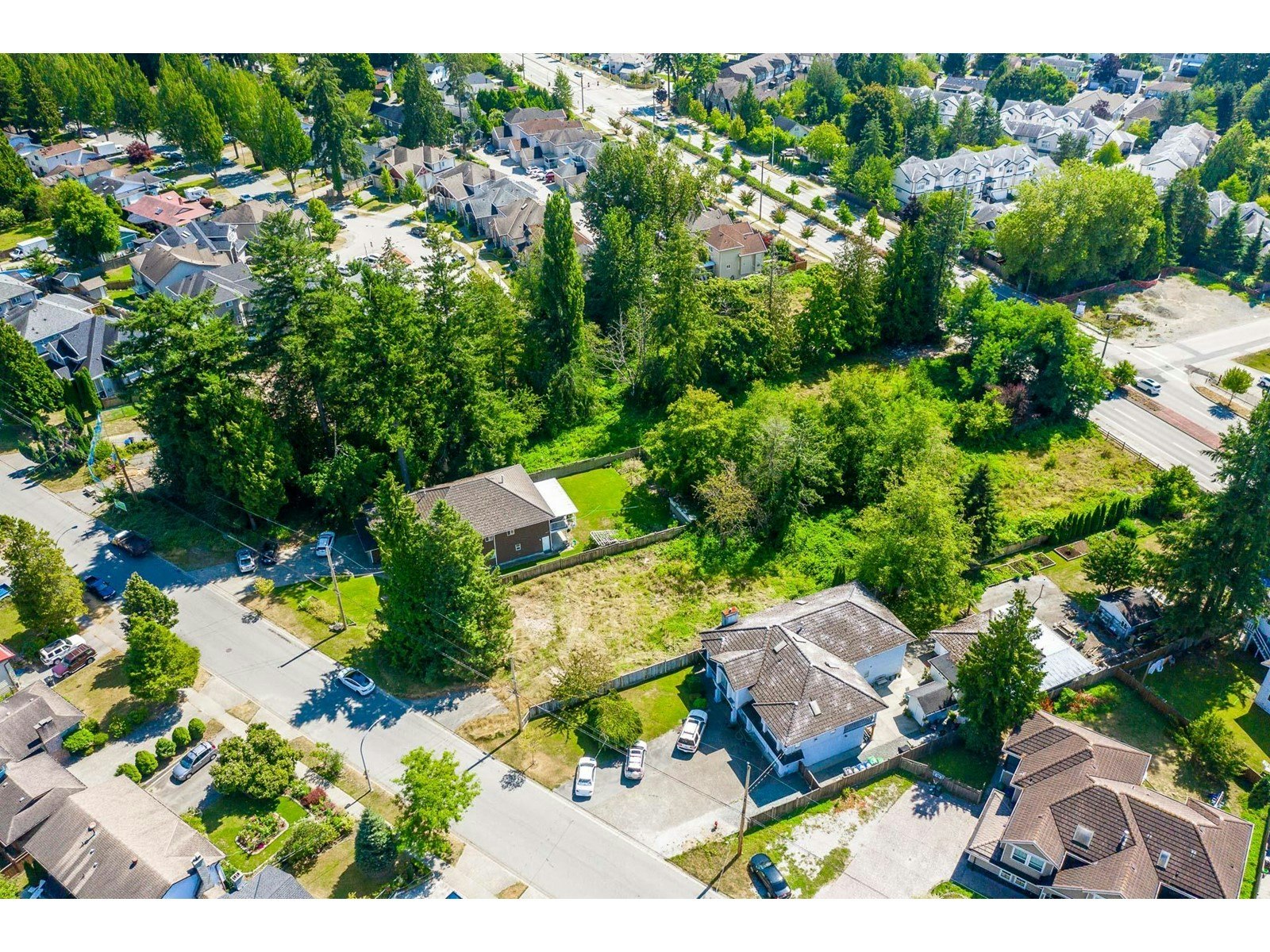 14938 92, Surrey, BC, V3R 1C1 - 14