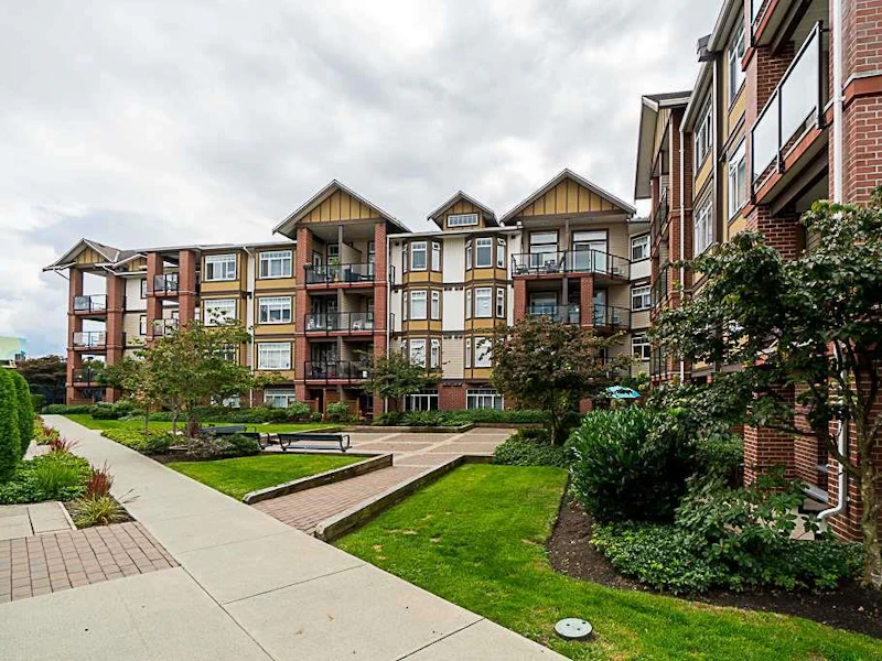 230 - 5660 201a Street, Langley BC V3A 0B4