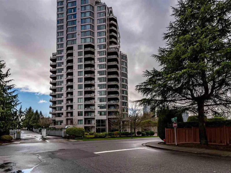 1803 - 13880 101st Avenue, Surrey BC V3T 5T1