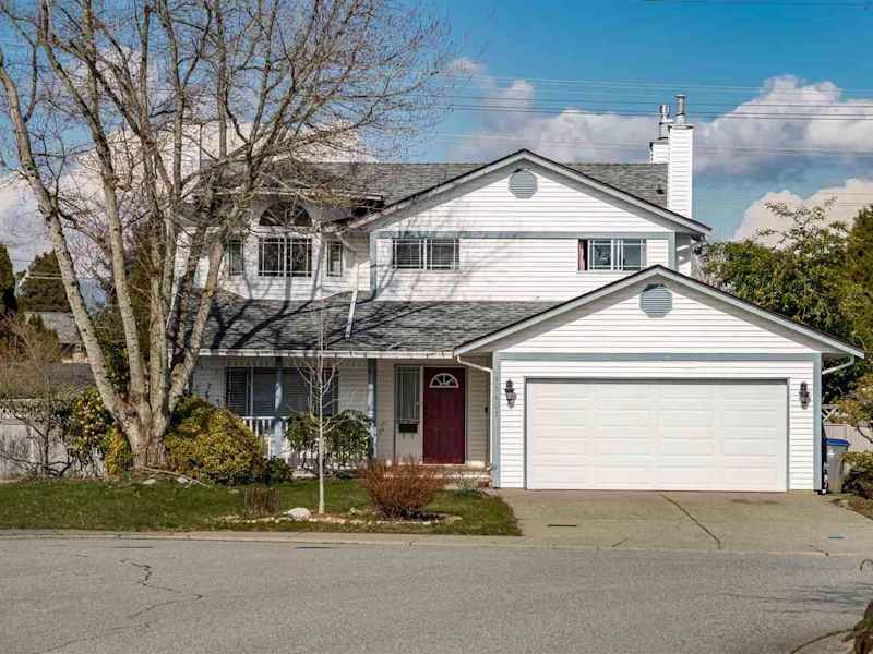 15407 95th Avenue, Surrey BC V3R 9E4