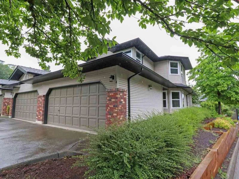 4 - 36060 Old Yale Road, Abbotsford BC V3G 2E9