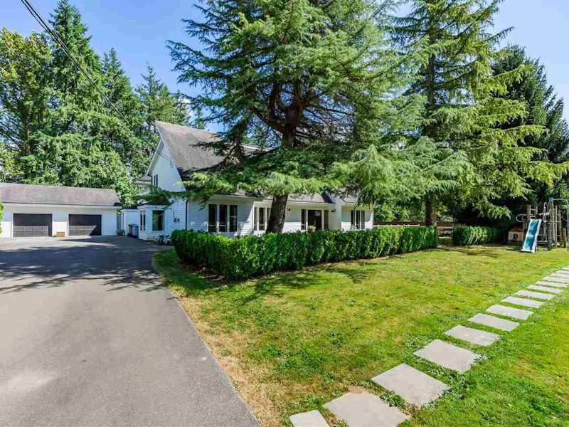5254 242nd Street, Langley BC V2Z 2N2