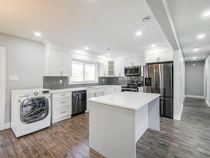 12667 115th Avenue, Surrey BC V3V 3P8