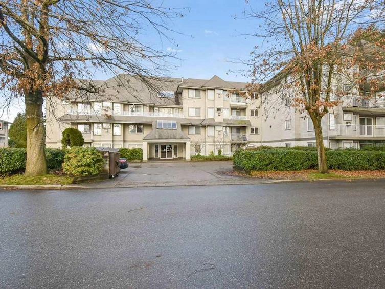 101-33407 Tessaro Crescent, Abbotsford, BC, V2S 3K8