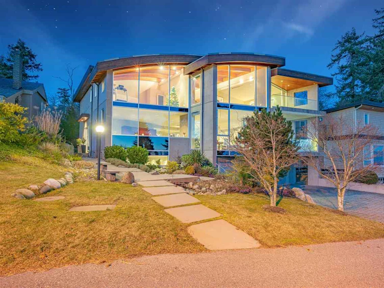 14523 Magdalen Avenue, Surrey, BC, V4B 2X5